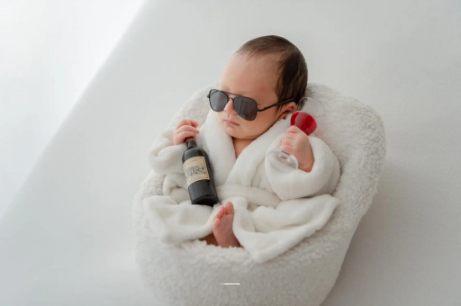 临朐宝宝嘴唇上翘